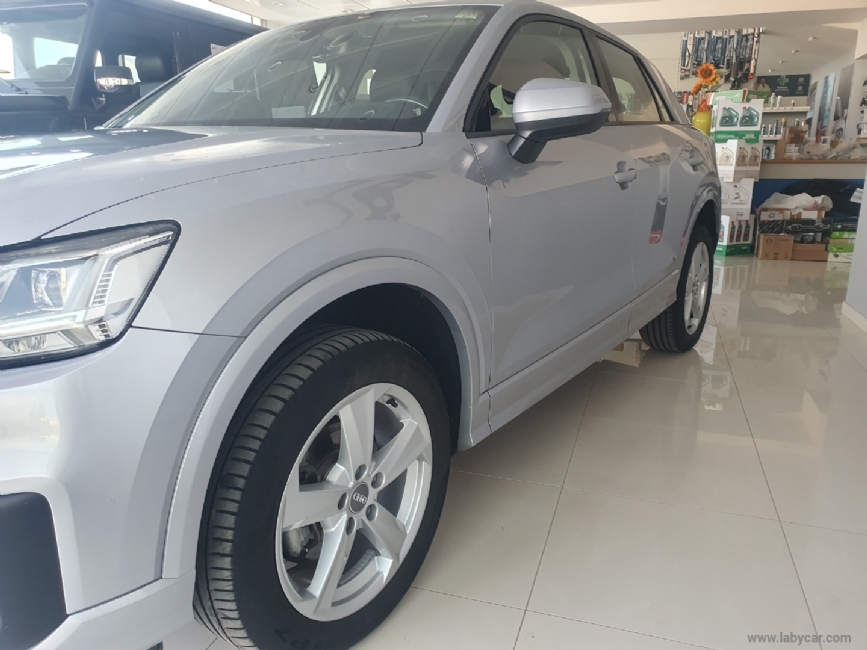 AUDI Q2