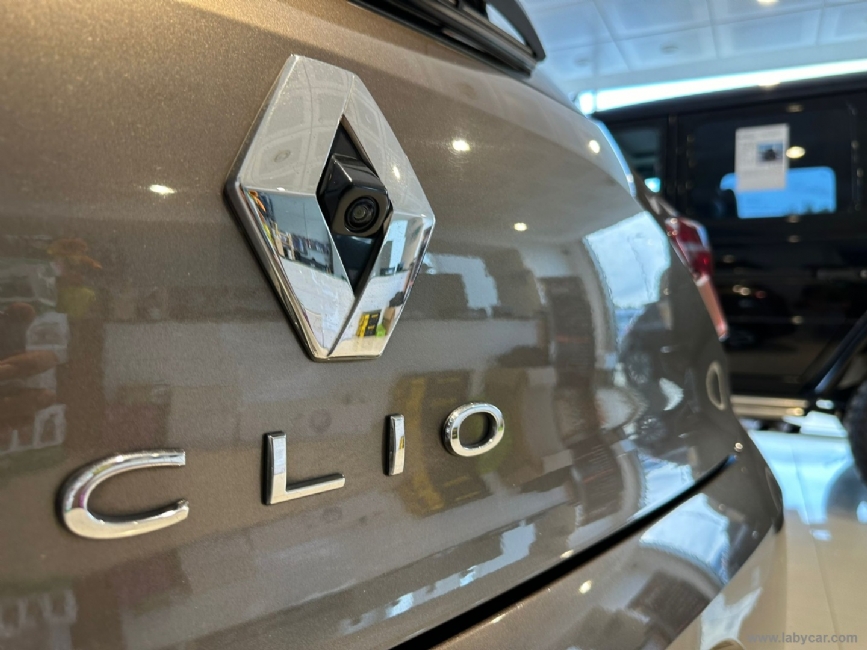 RENAULT Clio