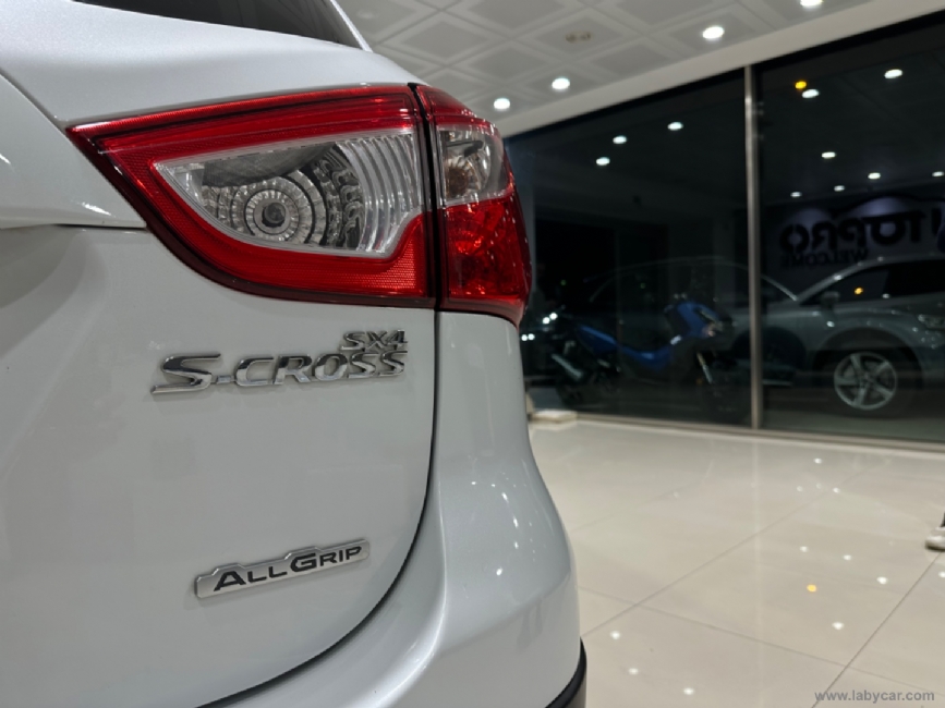 SUZUKI S-Cross