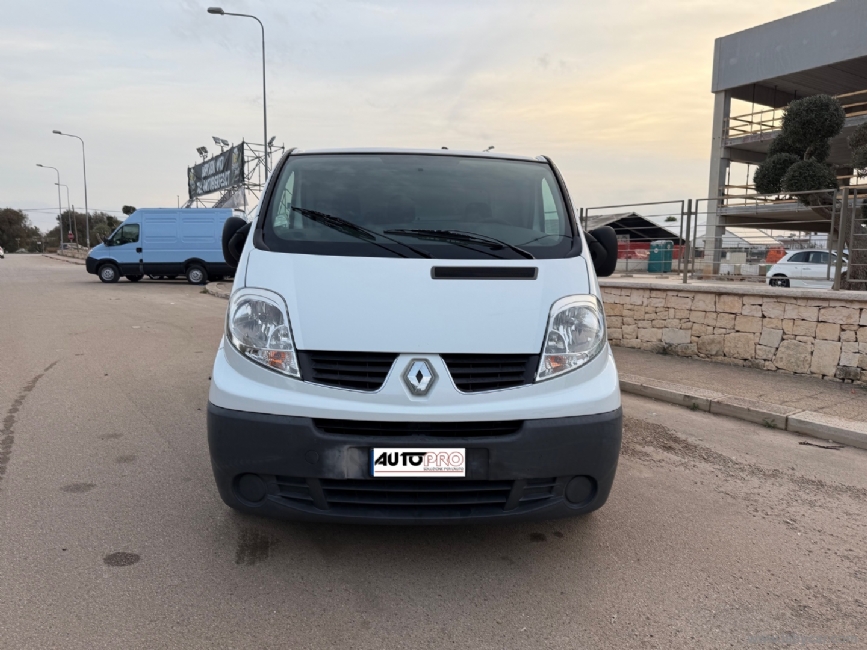 RENAULT Trafic