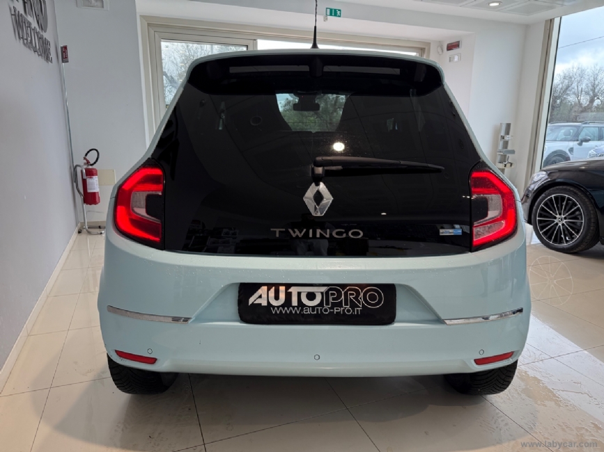 RENAULT Twingo