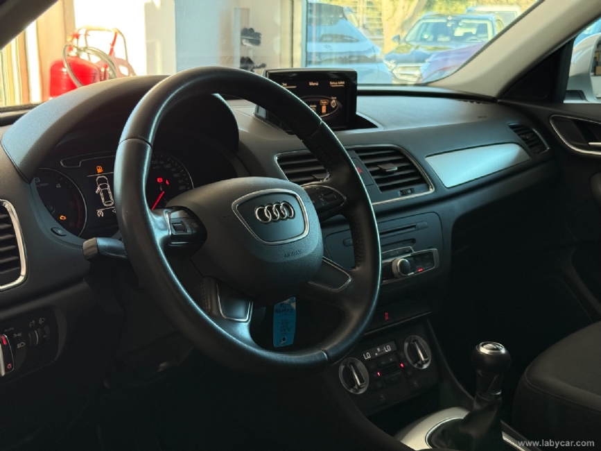 AUDI Q3
