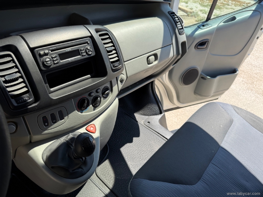 OPEL Vivaro