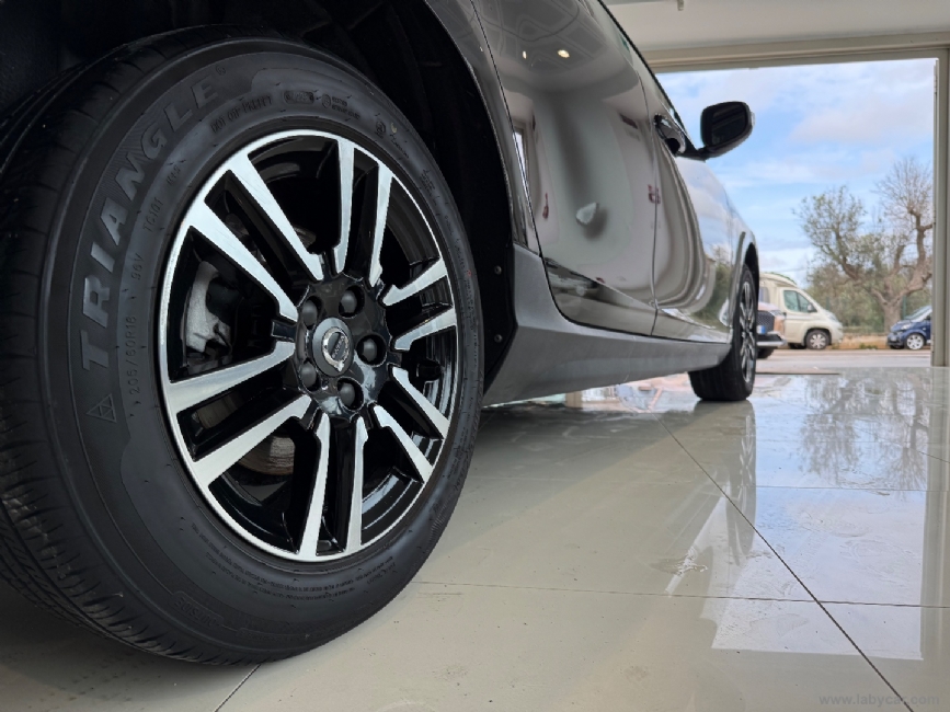 VOLVO V40 Cross Country