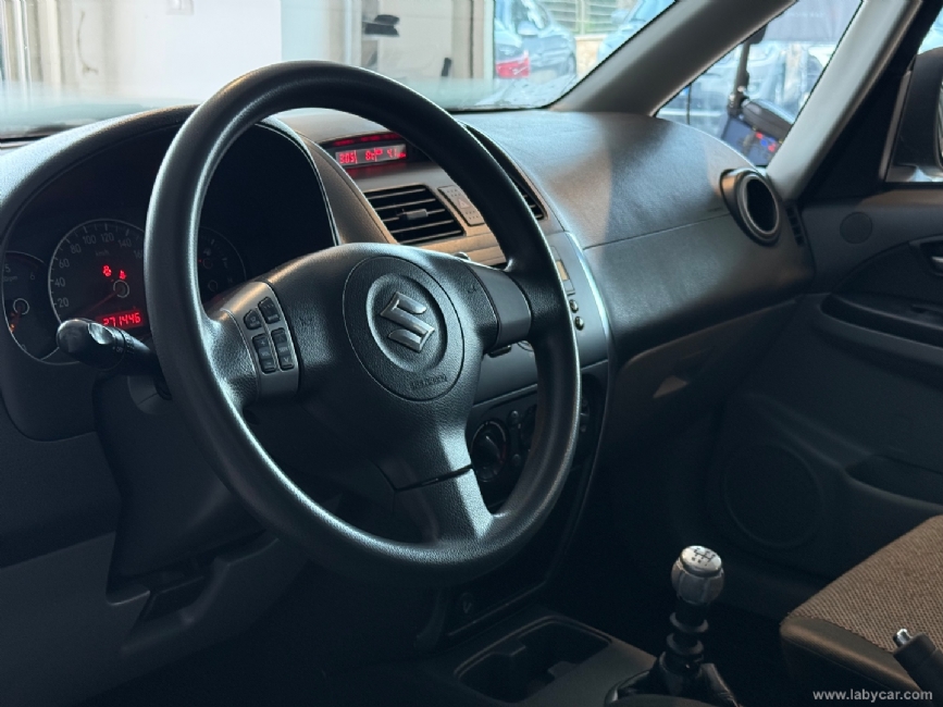 SUZUKI SX4