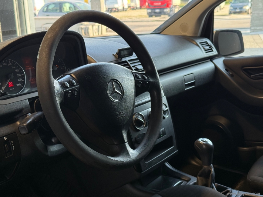 MERCEDES-BENZ Classe A