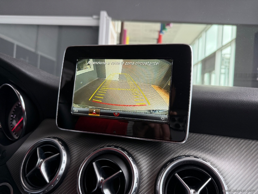 MERCEDES-BENZ Classe GLA