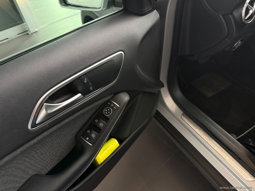 MERCEDES-BENZ Classe GLA