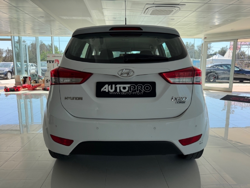 HYUNDAI ix20