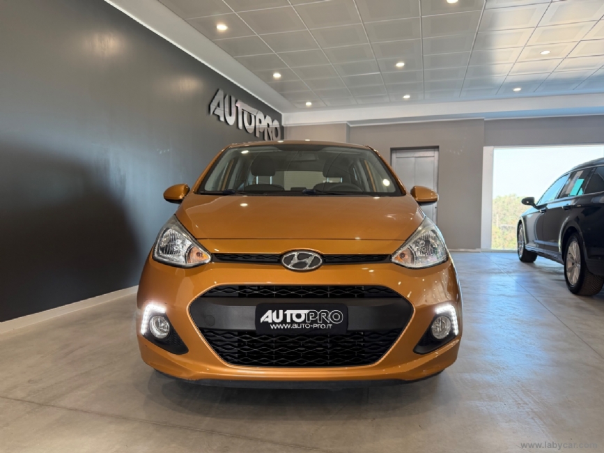 HYUNDAI i10