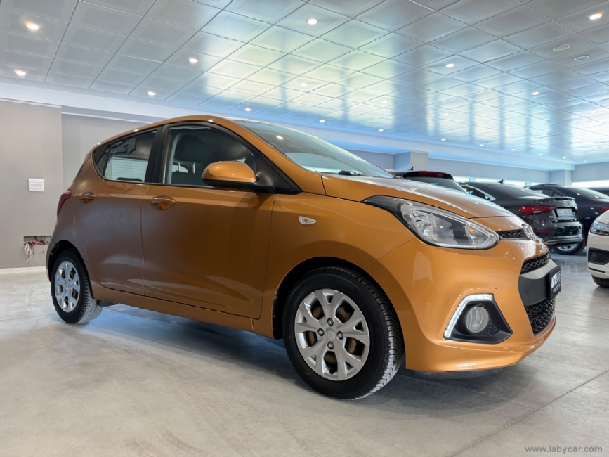 HYUNDAI i10