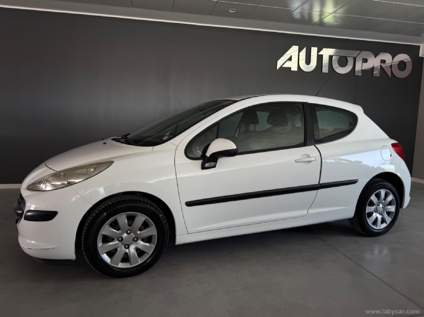 PEUGEOT 207