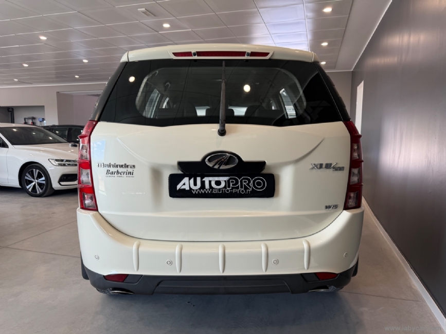 MAHINDRA XUV500