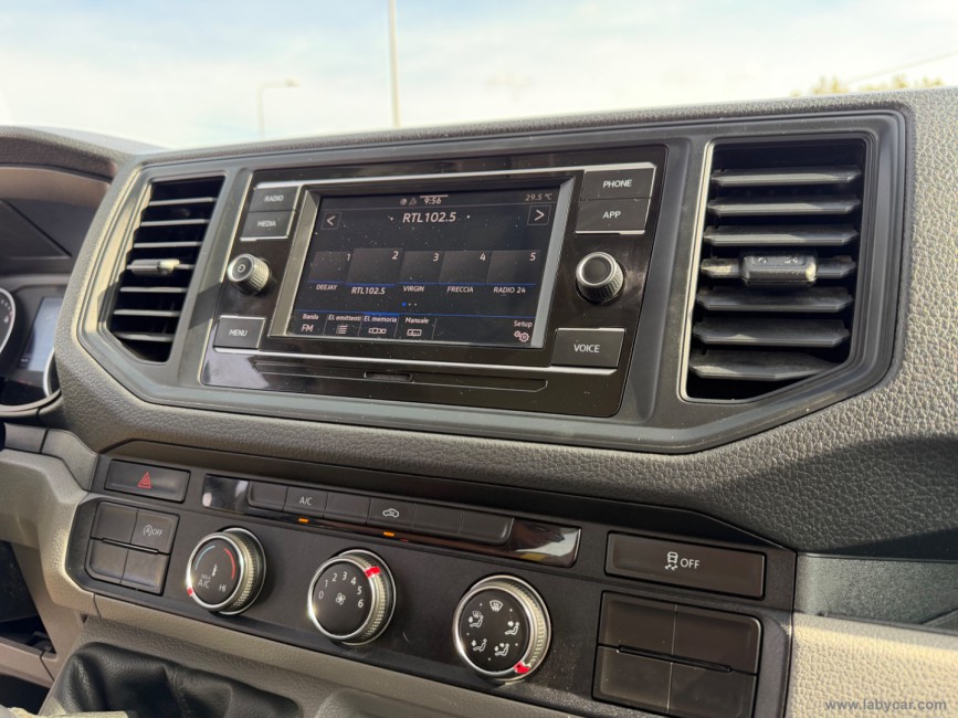 VOLKSWAGEN Crafter